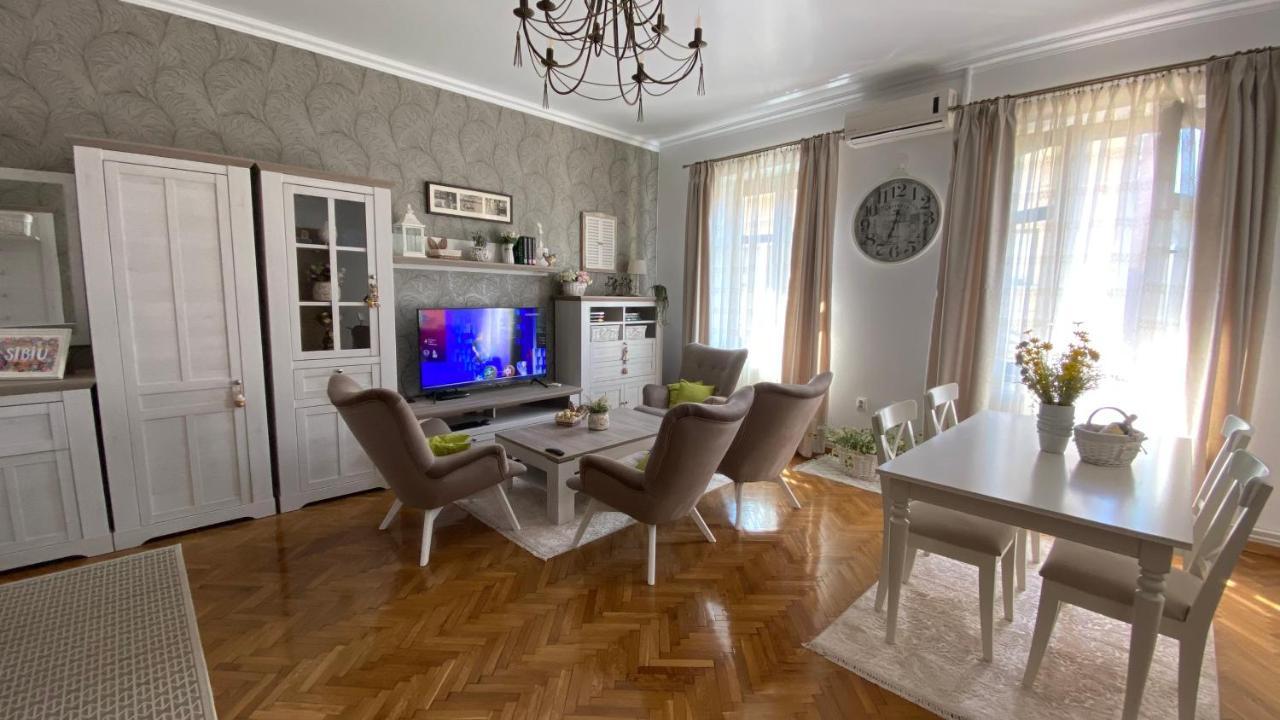 Old Town Apartment Ana سيبيو المظهر الخارجي الصورة